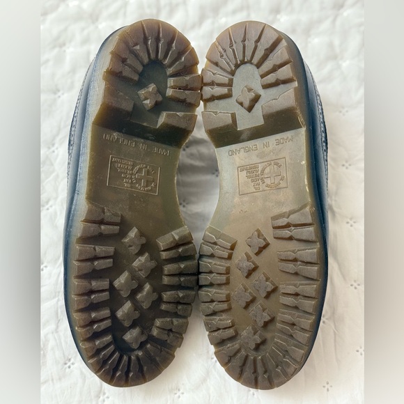 Vintage Dr.Martens Wingtip Black Men's UK 9 US 10 3989 Brogue Made In England - Picture 15 of 16